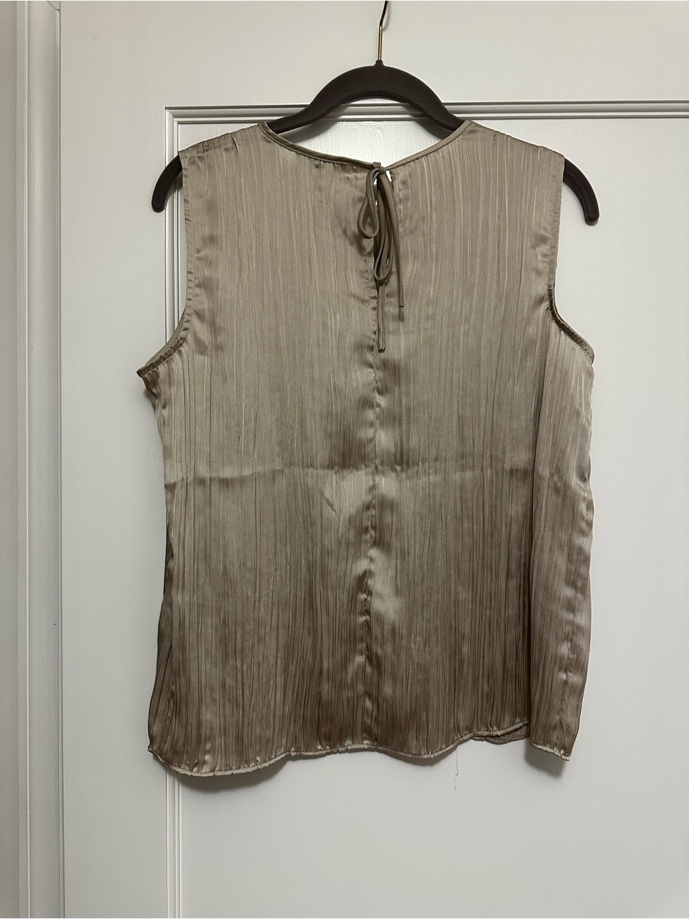 LOFT Outlet Taupe Pleated Satin Sleeveless Shell Top - Picture 4 of 7